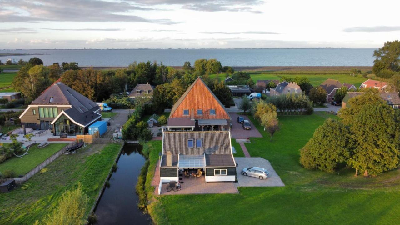 vakantiehuis Warder Buitenkant foto