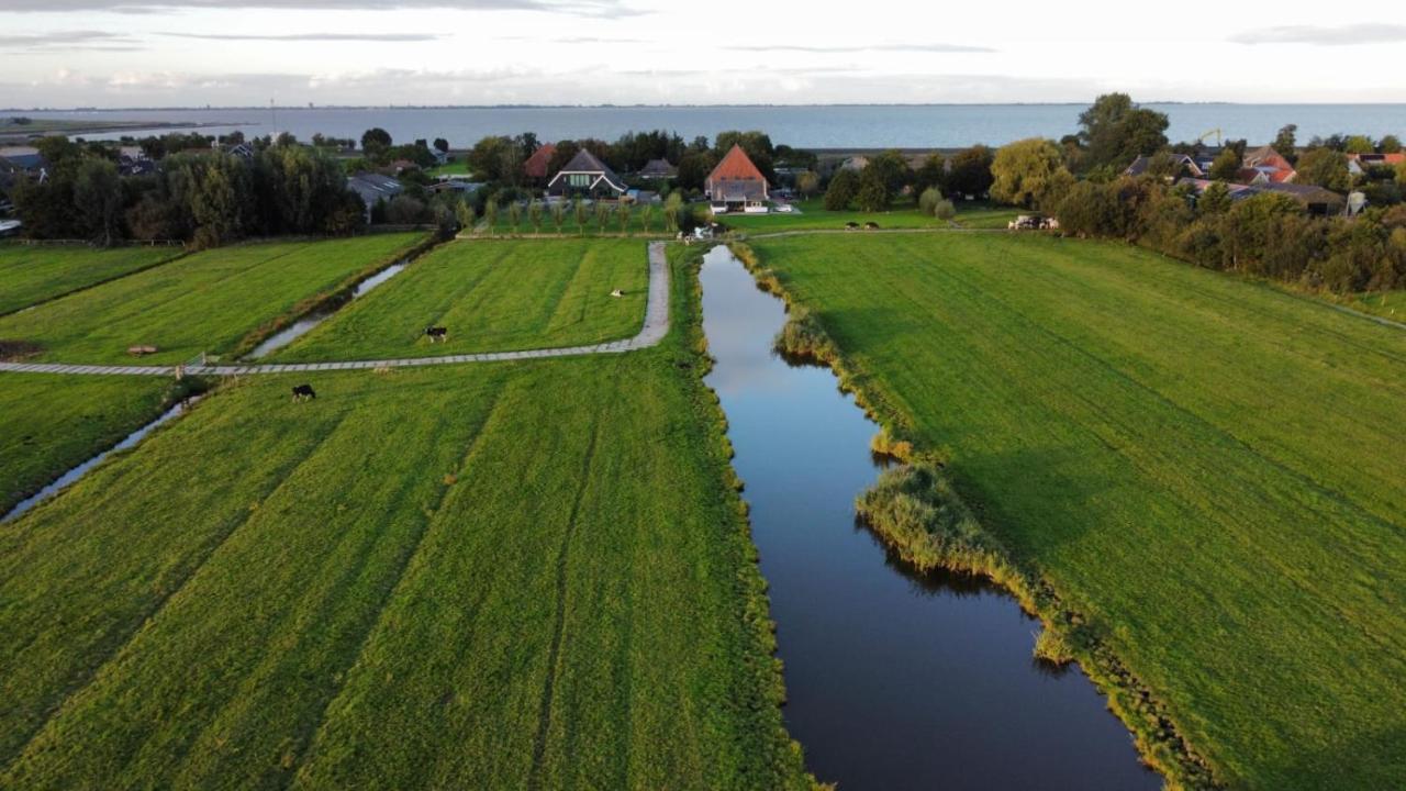 vakantiehuis Warder Buitenkant foto